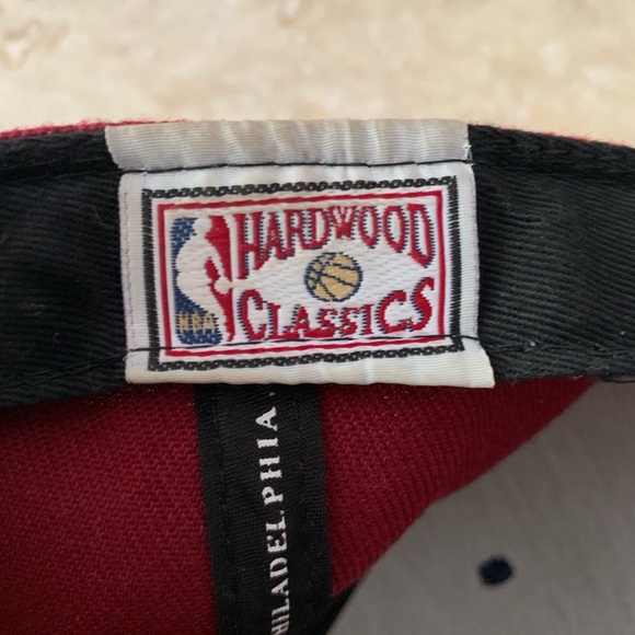 Cleveland Cavaliers Hat - Picture 4 of 5